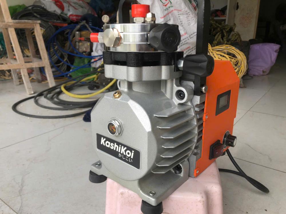 Máy phun sơn KASHIKOI TĐ-1001 Công Xuất 4000W